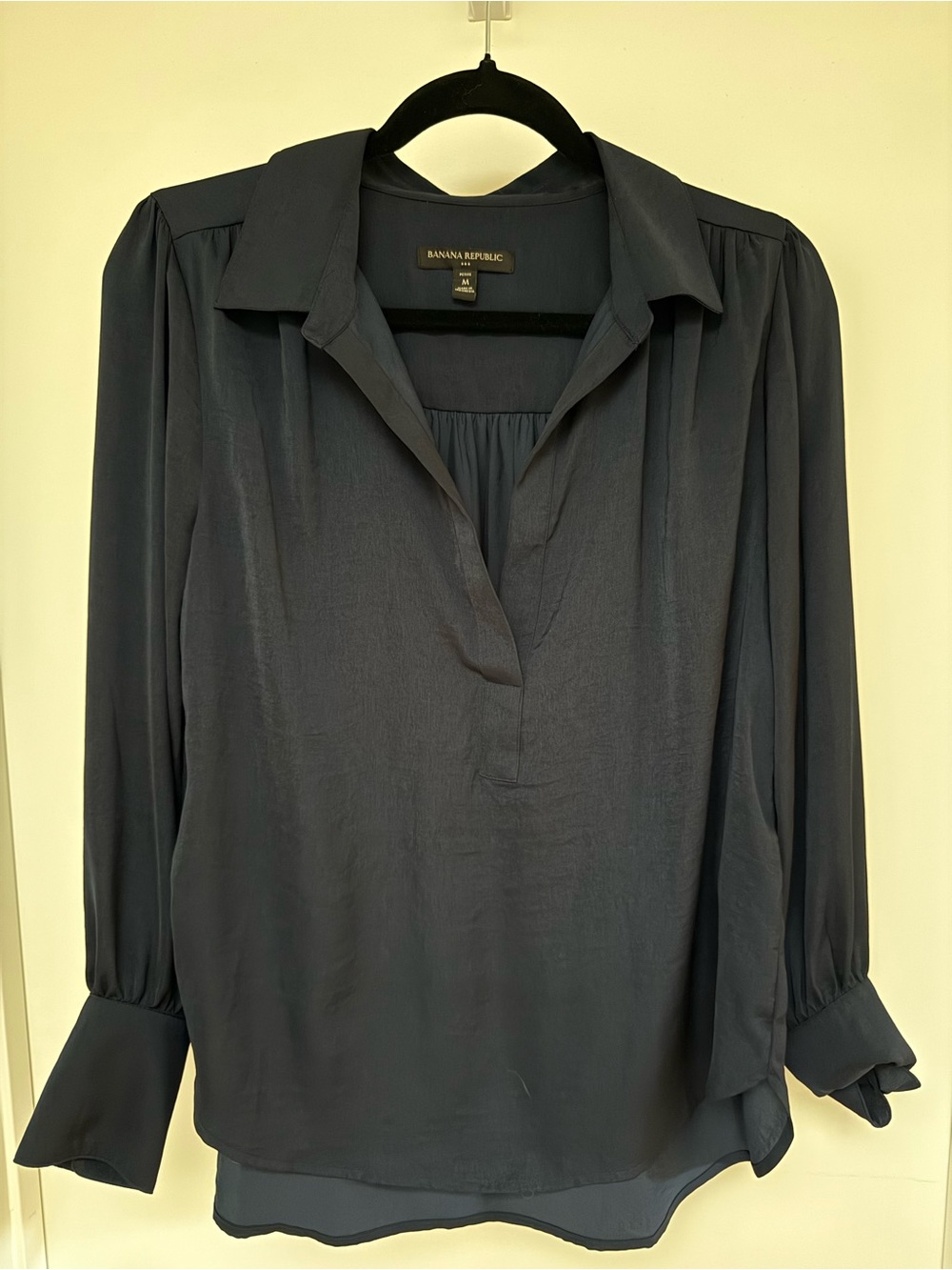 Banana Republic Navy Collared V-Neck Long-Sleeve Blouse